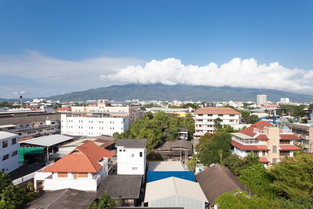 We Briza Hotel Chiangmai Τσιάνγκ Μάι Εξωτερικό φωτογραφία